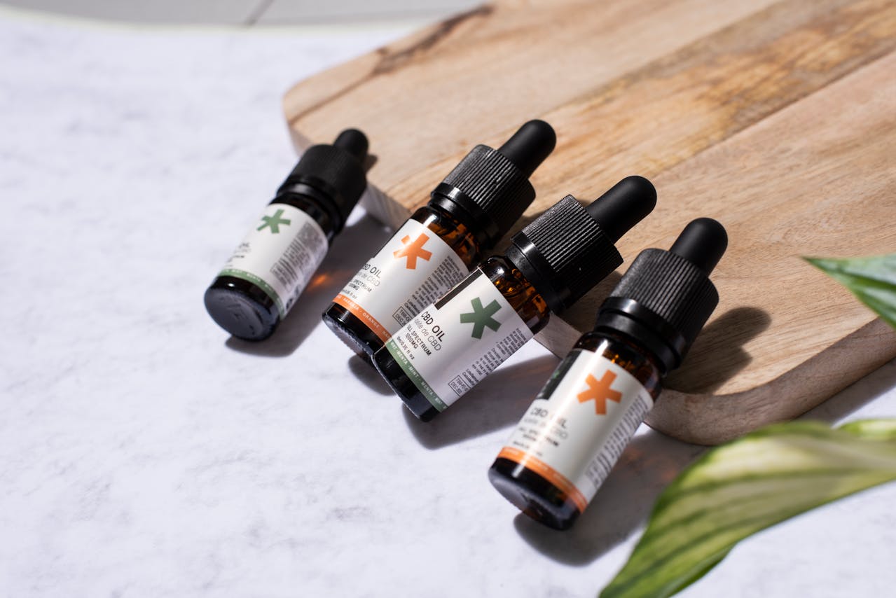 What a CBD Marketing Agency Can and Cannot Legally Do for Your Brand